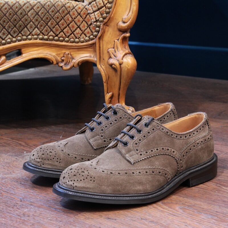 trickers_bouton_brown_suede_01
