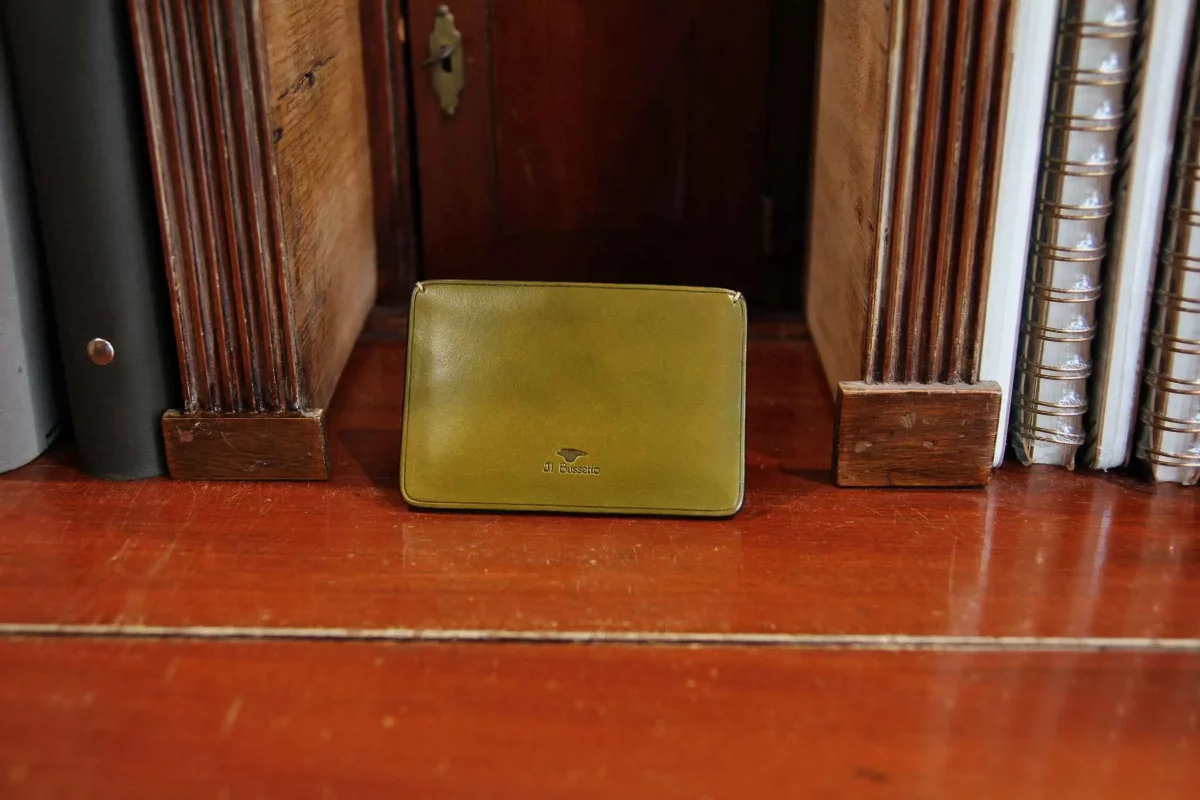 IL_BUSSETTO_Porte_cartes_simple_pesto_1