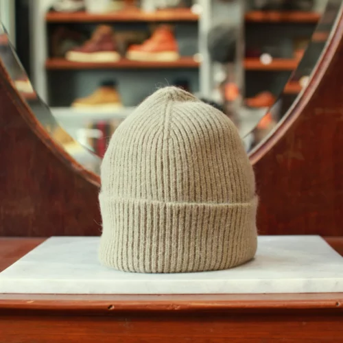 Mackie_bonnet_barra_khaki_1