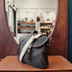 dukestoreparis_bleu_de_chauffe_sac_musette_pecheur_light_kaki_3