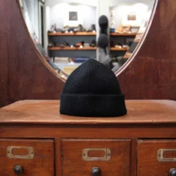 Mackie_bonnet_sandray_black_1