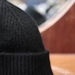 Mackie_bonnet_sandray_black_2