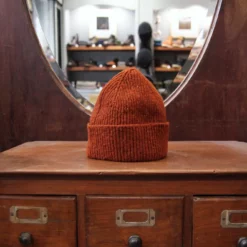 Mackie_bonnet_shinn_rust_1