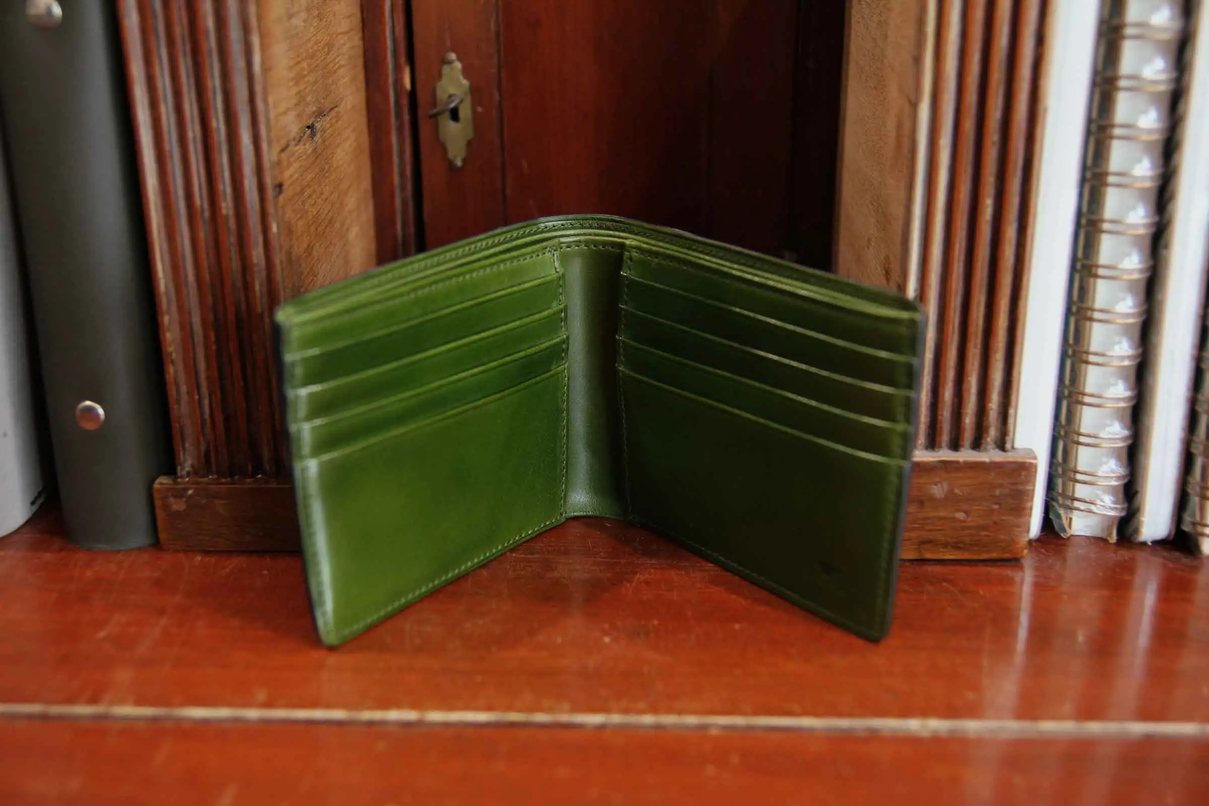 IL_BUSSETTO_Porte_cartes_pliant_8_cartes_dark_green_2
