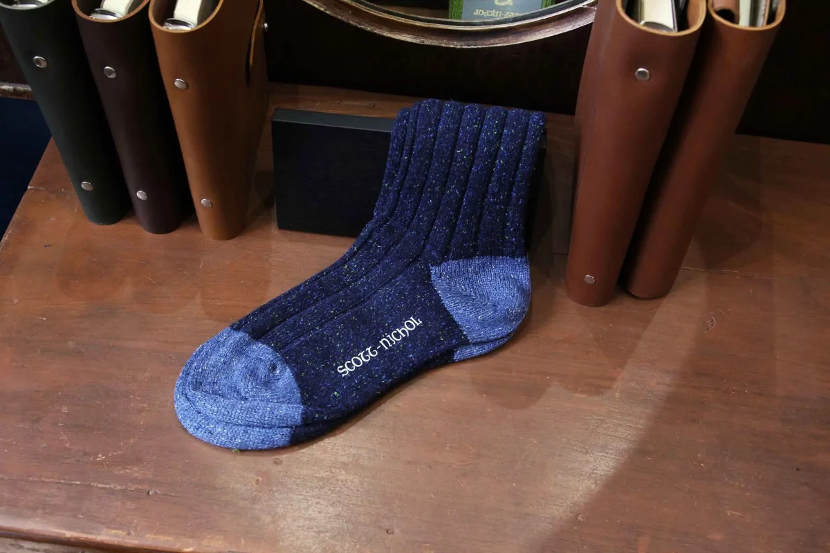 Pantherella_chaussettes_thornam_navy_2