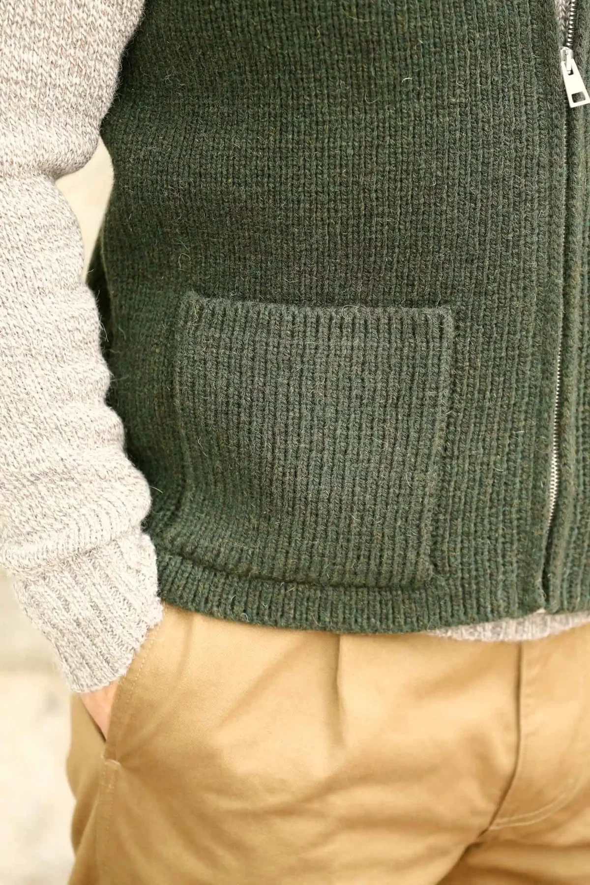 CASA_ISAAC_gilet_folk_81_dark_green_4