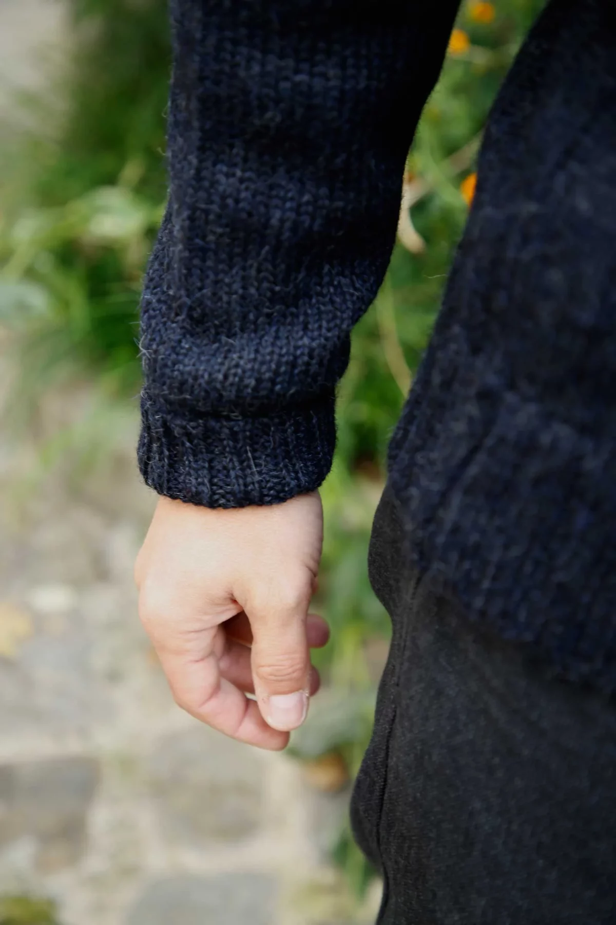 CHICAMA_pull_cuezco_blue_black_3