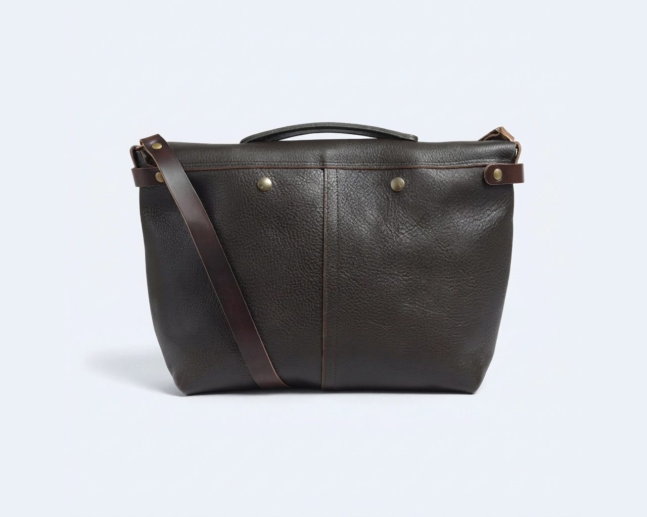 dukestoreparis_bleu_de_chauffe_sac_musette_Lucien_cuir_marron_brun_02