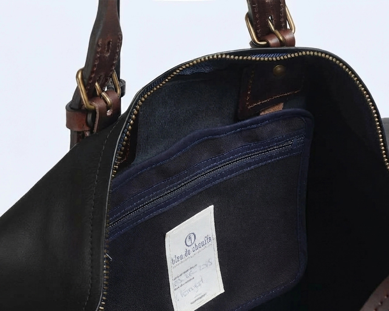 dukestoreparis_bleu_de_chauffe_sac_de_voyage_hobo_cuir_liscio_noir_03