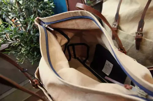 dukestoreparis_bleu_de_chauffe_sac_voyage_cabine_blé_6